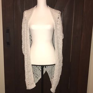 American Eagle knitted sleeveless sweater